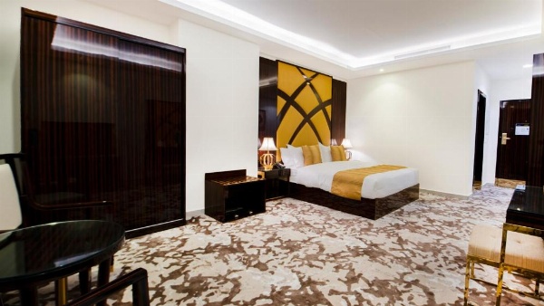 Golden Dream Hotel image 11