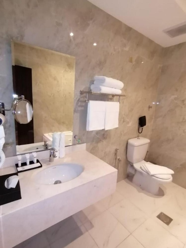 Golden Dream Hotel image 30